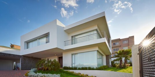 Single Home at Florida 5, Pinecrest